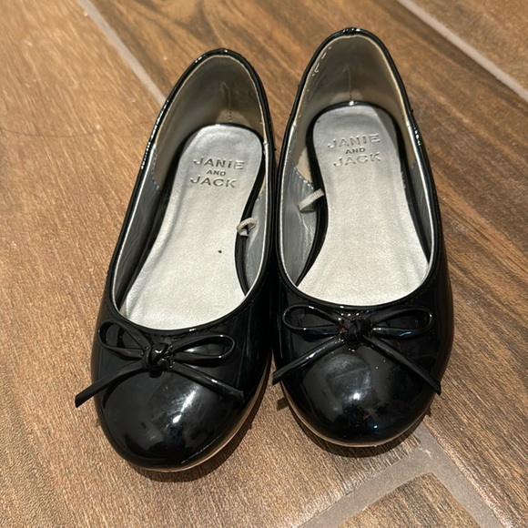 Black Ballet Flat - Picture 1 of 3